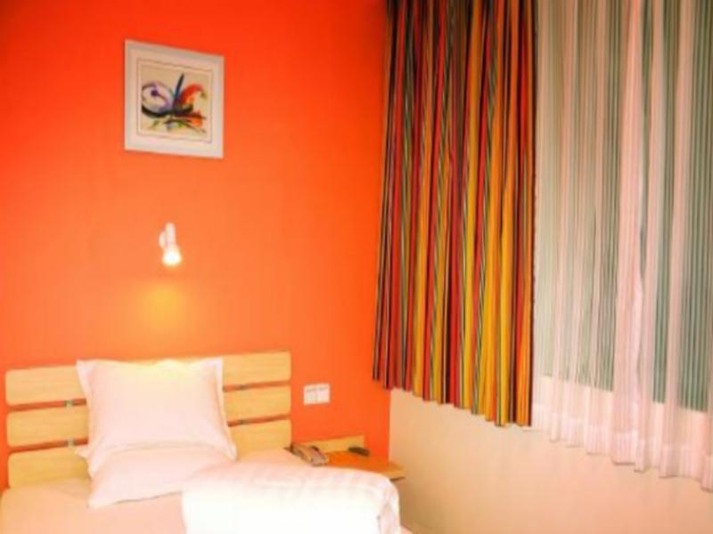 7Days Inn Xianning Hot Spring Pedestrian Street Shopping Park Екстериор снимка